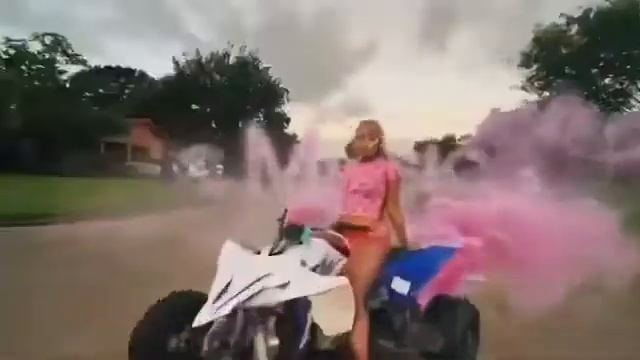 Реклама Apple Music