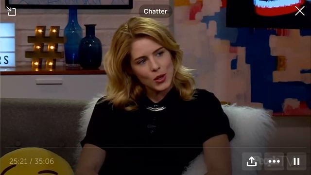 Emily Bett Rickards - PeopleTV Chatter 24/10/18 смотреть онлайн