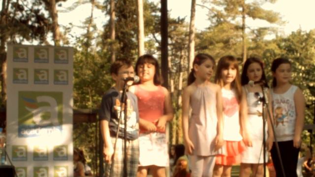 Picnic & Holiday Times by Junior English Class in Academia смотреть онлайн