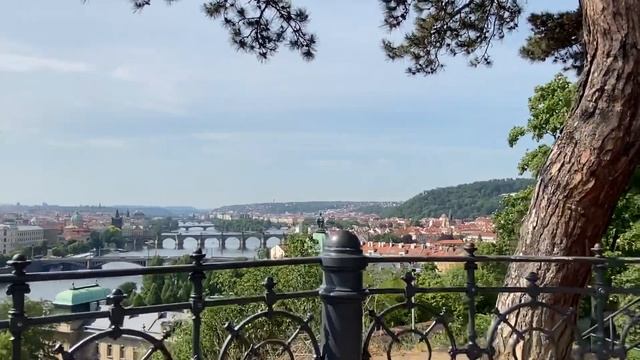 Смотровая площадка Летенских садов смотреть онлайн