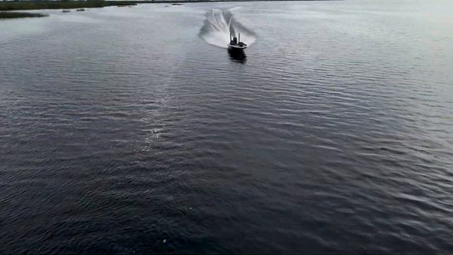Bass Cat Jaguar with a Mercury 500R - Fly By смотреть онлайн