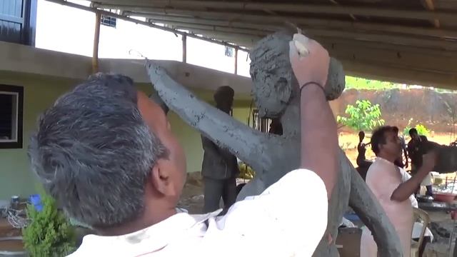 Contemporary Cement Sculpting Camp, Karnataka - Women Grinding Rice Sculpture смотреть онлайн