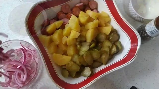 Салат Берлинского мясника!??. И заправка, которая сделает любой овощной салат вкуснее?.