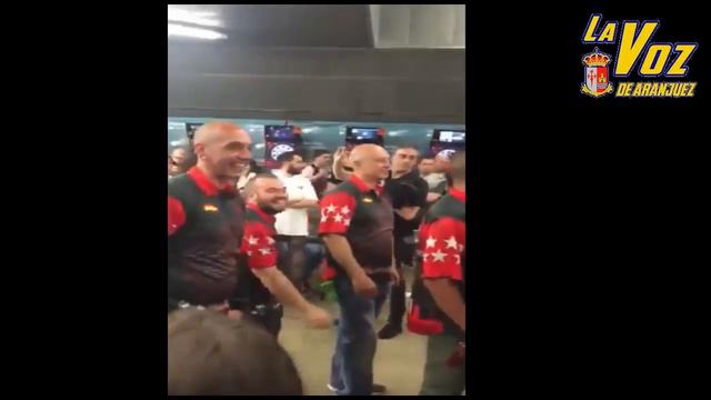 Desfile de la selección madrileña de dardos смотреть онлайн