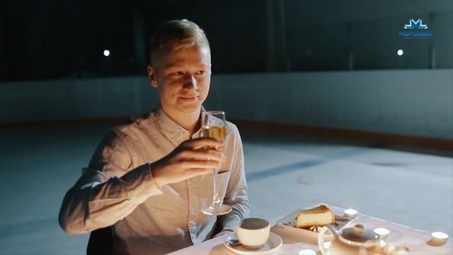 Романтический ужин на льду смотреть онлайн