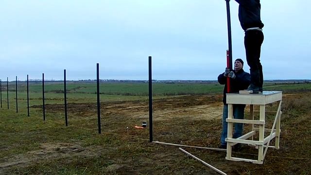 Монтаж забора. Забиваю столбы ,огораживаю участок. смотреть онлайн