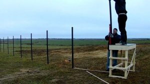 Монтаж забора. Забиваю столбы ,огораживаю участок.