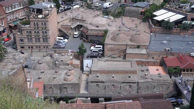 Tbilisi-Azerbaijani (Azərbaycan) смотреть онлайн