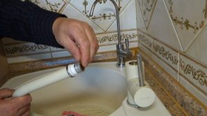 Как снять излив на смесителе