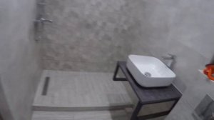 Пузырятся тонкие флизелиновые обои? Выход есть!