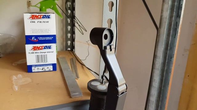 Applying Solution Finish to some greying trim panels on my Evo 9. смотреть онлайн
