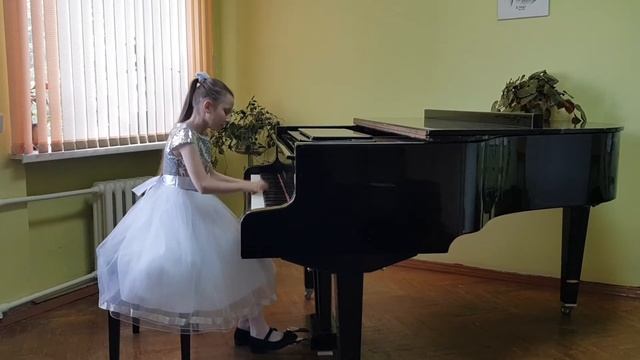 Кушелевич Екатерина, младшая "В" смотреть онлайн