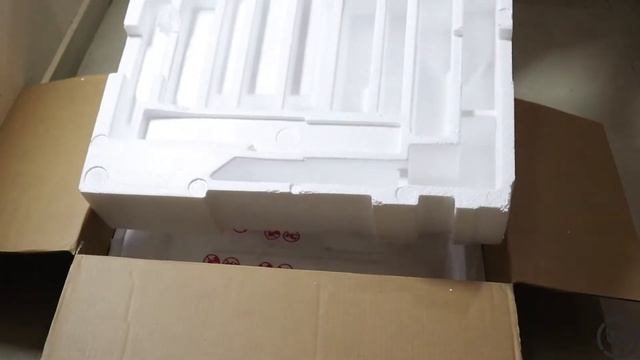 LG 4K UHD Monitor Unboxing смотреть онлайн