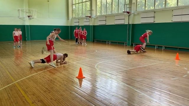 Эстафеты без предметов