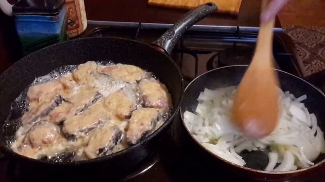 Сазан в кляре. Балую мужа любимым блюдом. смотреть онлайн