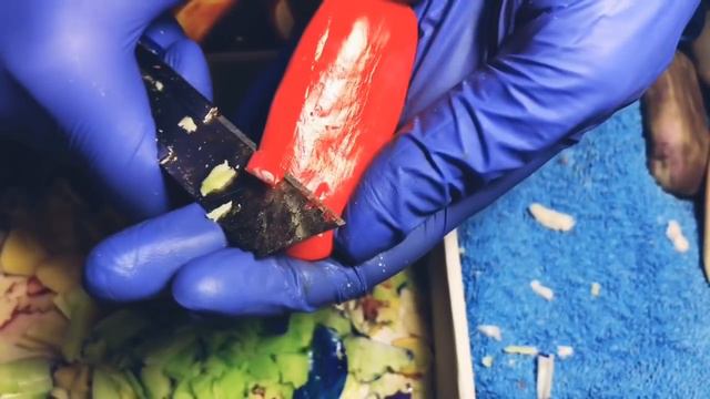 ASMR👀Cutting colored soap pebbles.ASMR резка цветных мыльных камушков смотреть онлайн