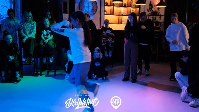 HIP HOP BEG Semifinal 1 - Ника (win) vs Ксения Леванова | ДВИЖЕНИЕ баттл смотреть онлайн