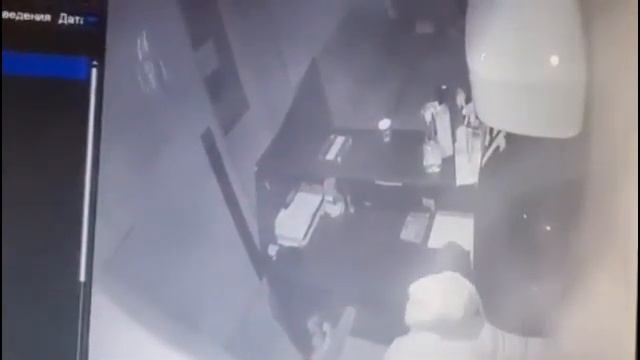 В Саратове вор обчистил кассу автомойки и попал на камеры смотреть онлайн