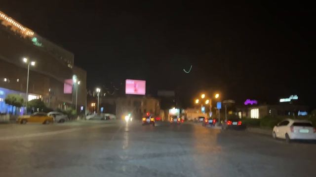 Тбилиси. Авлабар- Площадь Свободы- Проспект Руставели- Проспект Костава. Вечерняя прогулка. смотреть онлайн