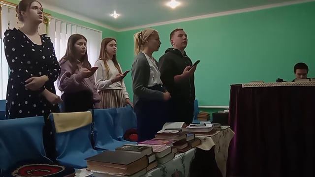 "Да хранит тебя Бог,среди ночи дня..."🙏27.04,22р. смотреть онлайн