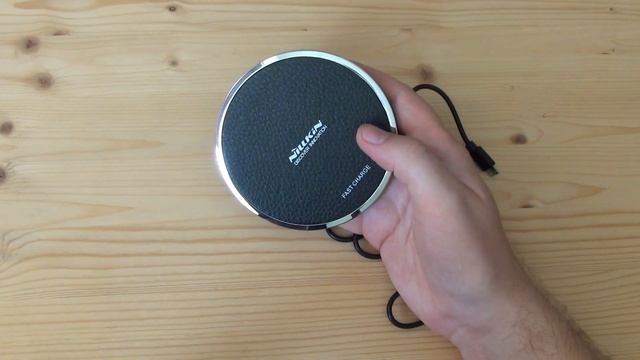Nillkin Magic Disk III - образцовая беспроводная зарядка смотреть онлайн