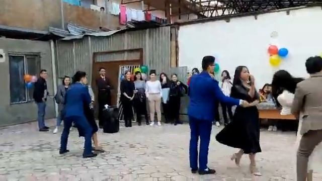 Вальс. 2020 хит вальс.Топтық би . смотреть онлайн