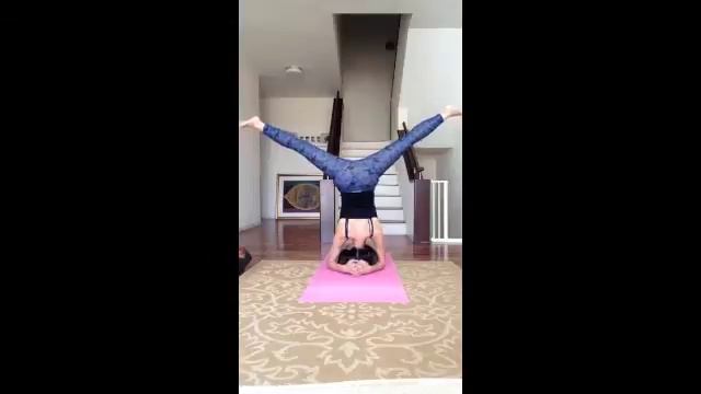 That's Why I Need a Yoga Studio смотреть онлайн