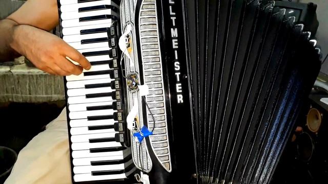 Armenian accordionist RUBEN YOOKHANYAN /RAFO/ plays a wounderful improvisation of Spanish music!! смотреть онлайн