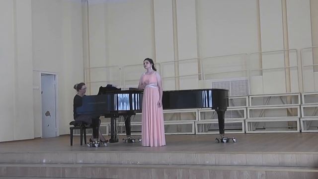 Ирина Лупина Песенка Антониды из оперы "Иван Сусанин", Русская народ. песня " Как по лужку травка" смотреть онлайн