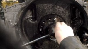 ЯМЗ 240 снимаем ступицу маховика