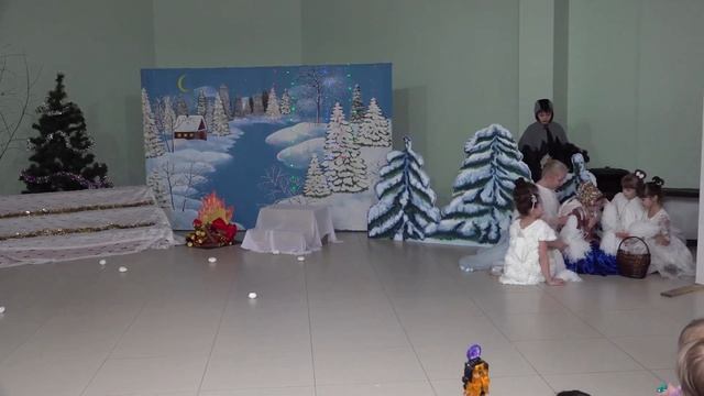 Рождественское представление по сказке "12 месяцев" Воскресная школа при храме Вознесения г П-Поса смотреть онлайн