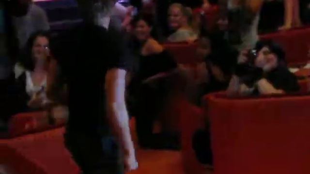 Michael Welch singing Bohemian Rhapsody on Twilight Alaska Cruise смотреть онлайн