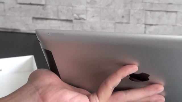 iPad 3 - unpacking, unboxing или что внутри коробки? смотреть онлайн