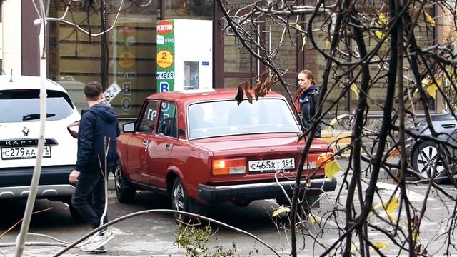 ПРАНК СКРУЧИВАЕМ НОМЕРА С МАШИН/Реакция водителей на розыгрыш смотреть онлайн