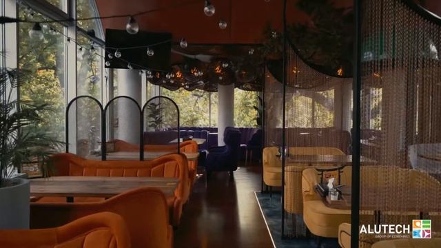 Как застеклить ресторан, что бы на это обращали внимание? Гильотинное остекление. Витражные окна. смотреть онлайн