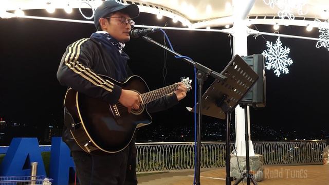 Eric Clapton - Wonderful Tonight cover by Alfredo "Alfie" Carranza at SM City Baguio смотреть онлайн