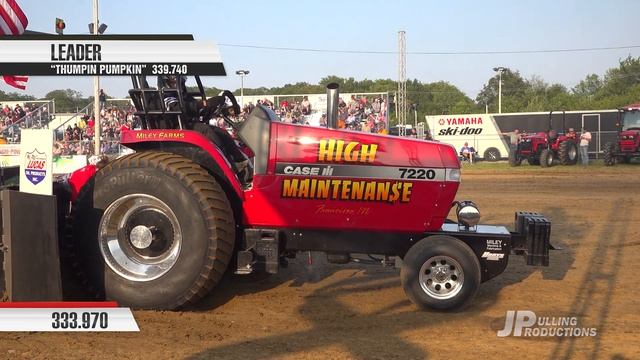 Tractor Pulling 2023: Super Farm Tractors pulling at The Pullers Championship - Saturday Night смотреть онлайн