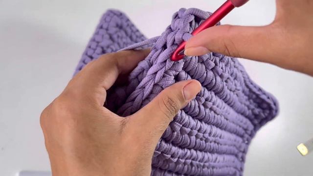 BOLSA DE CROCHE COM PADRÃO MUITO SIMPLES E RÁPIDO - FAÇA SUA PROPRIA BOLSA DE CROCHE смотреть онлайн