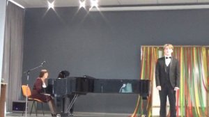 РНП "Тройка мчится, тройка скачет", поет Александр Котельников.