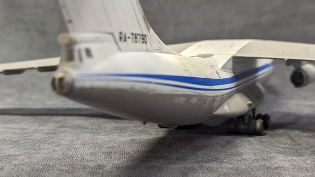 Сборная модель самолета Ил-76 1/144 Trumpeter смотреть онлайн