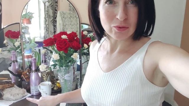 15.08.23 разобрала коробки с садовой химией, заправились на заправке,кормили кошку смотреть онлайн
