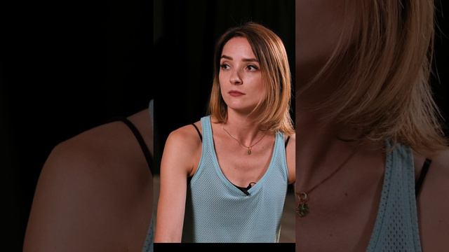 Можно ли править учеников на йоге