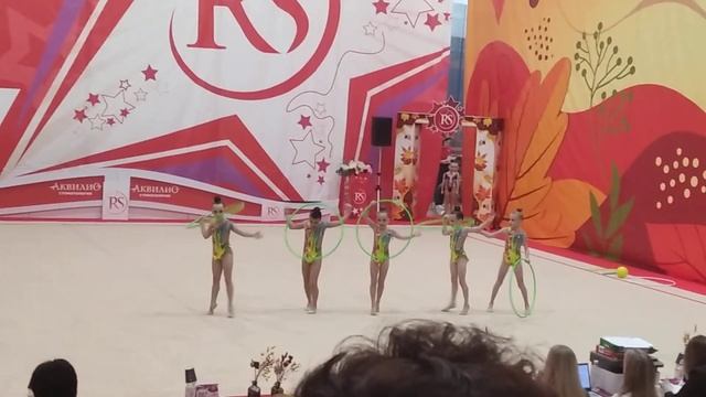 танец с обручем смотреть онлайн