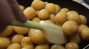 КАК ВКУСНО ПРИГОТОВИТЬ МОЛОДУЮ КАРТОШКУ. МОЛОДАЯ КАРТОШКА