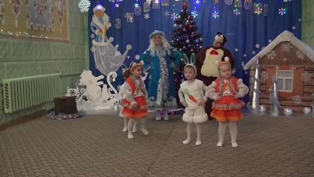 Детские новогодние стихи смотреть онлайн