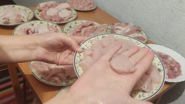 ЗАГОТОВКА ЕДЫ НА НЕДЕЛЮ В МОРОЗИЛКУ ЗА 4 ЧАСА / ЭКОНОМИЯ ВРЕМЕНИ И БЮДЖЕТА смотреть онлайн