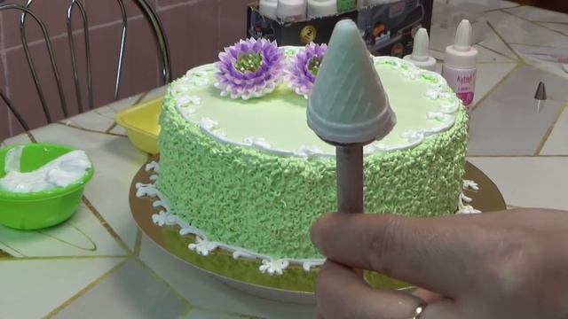 Торт паутинка с новыми хризантемами. Торт в разрезе.