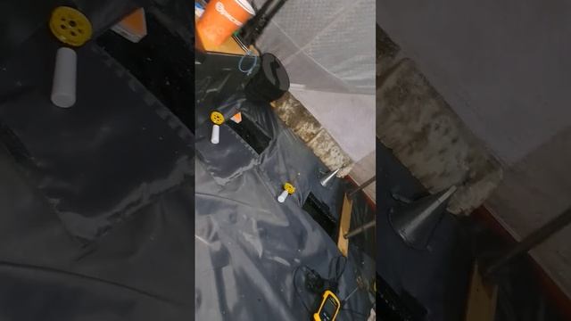 Быт в зимней палатке Ночная рыбалка медведь куб4 смотреть онлайн