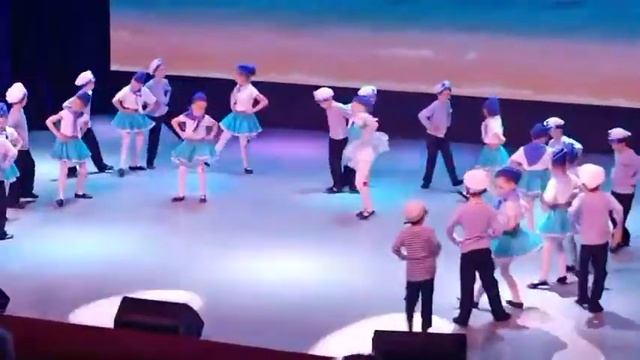 Матросский танец "Крыничка" смотреть онлайн