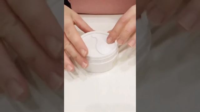 Обзор патчей ELIZAVECCA Milky Piggy Hell-Pore GOLD eye patch with Hyaluronic acid смотреть онлайн